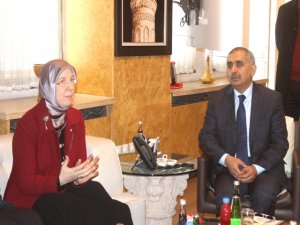 BAKAN RAMAZANOĞLU: "SİLOPİ'DE 100 KİŞİLİK BİR EKİBİMİZ SAHADA ÇALIŞIYOR"