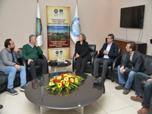 Haber Nöbeti tutan gazetecilerden Eş Başkanlara ziyaret