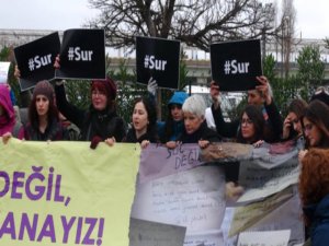 Barış dedi,tekmeyi yedi