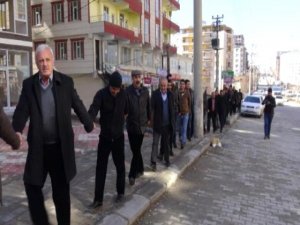 Silvan'da Cizre'ye Destek Yürüyüşüne Polis Müdahale Etti