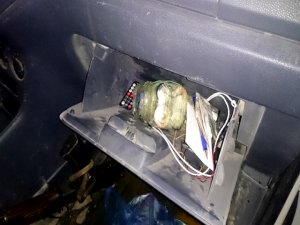 Bomba yüklü araç ele geçirildi