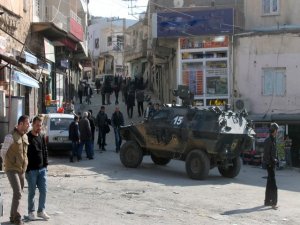 Derik yaralarını sarıyor