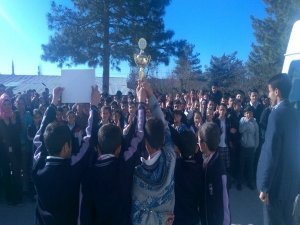 Kulp badminton takımı il ikincisi oldu