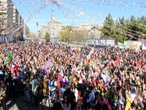 Diyarbakır’da hüzünlü 8 Mart kutlaması