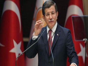 Başbakan Davutoğlu'ndan, emekli doktorlara zam müjdesi