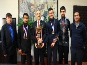 D.Ü Atıcılık takımı ödüllendirildi