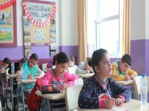 Eflatun Giriş Sınavına Yoğun İlgi