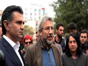 Can Dündar'ın Duruşmasını İzlediği Jinha Muhabiri Canözer, Tahliye Edildi