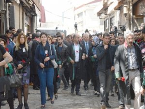 Avukatlar Elçi için Ankara’ya gidiyor