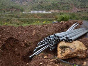 DİSKİ EĞİL’İN KÖYLERİNE İÇME SUYU GÖTÜRÜYOR