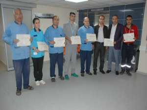 SELAHATTİN EYYUBİ HASTANESİ’NDE AYIN PERSONELLERİNE TEŞEKKÜR BELGESİ