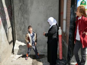 Küçük Muhammed Sur’da kalan bisikletini istiyor