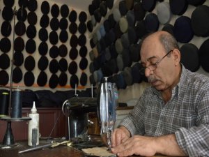 Hem şapka hem de kültürü yok oluyor