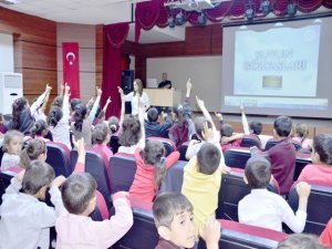 Diski Eğilli çocuklarla buluştu