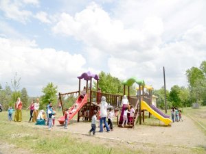 Büyükşehir’den erken anneler günü kutlaması