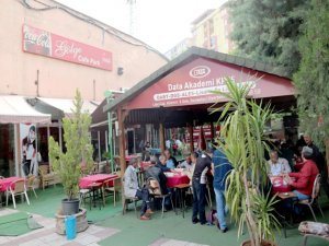 Yıkımına karar verilen stadyum esnafı:  Masraflarımız karşılansın