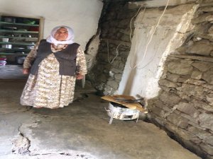 Çatlak evde yaşam mücadelesi