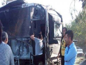 Polise bomba yüklü araçla  saldırı