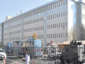 DİYARBAKIR ADLİYESİ ÇEVRESİNDEKİ YASAK KALDIRILDI