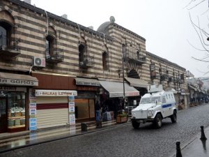 SUR ESNAFI YENİ TİCARET HAYATI İÇİN DERNEK KURDU