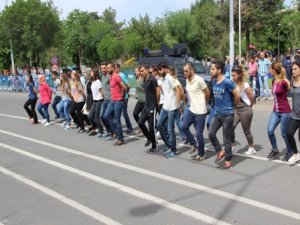Yoğun güvenlikli 19 mayıs provası