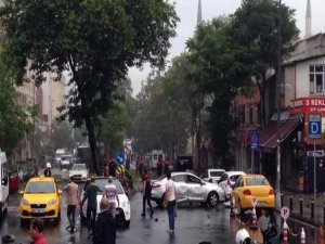 İstanbul'da polise bombalı saldırı
