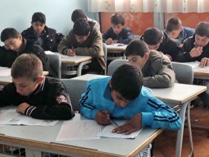 Çatışmalı bölgelerdeki öğrencilerin devamsızlıkları silinecek