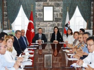 BAŞKAN YILMAZ, VALİ AKSOY’A 'PANORAMA 1919’U TANITTI