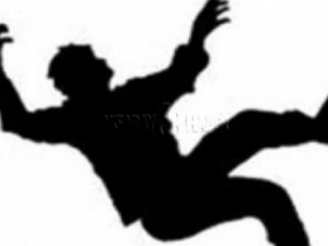 BİSMİL'DE 4. KATTAN DÜŞEN 2 YAŞINDAKİ ÇOCUK HAYATINI KAYBETTİ