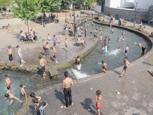 Diyarbakır'da sıcaklar bunalttı