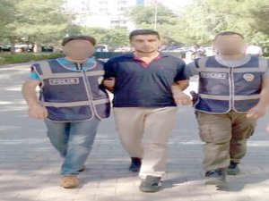 Hırsızlar kameraya yansıdı