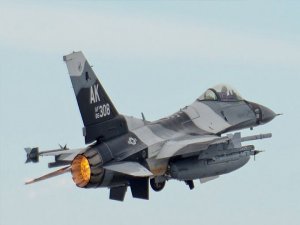 F-16'lar Darbe Girişim Yapanların Elindeki Sikorsky'i Düşürdü