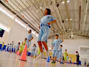 Yaz Spor Okulları 9 branşta bin 100 çocukla başladı