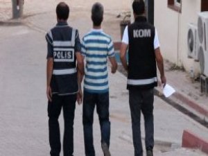 Aralarında Valilerin de bulunduğu 33 Kişi gözaltında