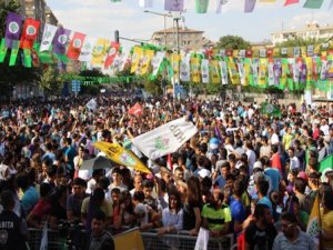 HDP mitinginde 10 gözaltı