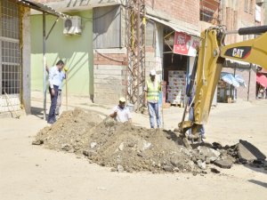 Silvan’da kanalizasyon çalışmaları devam ediyor