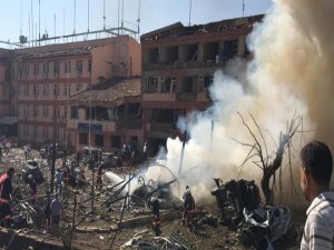 Elazığ Emniyet Müdürlüğü’ne bombalı saldırı