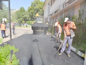 Okulların bahçeleri  asfaltlandı