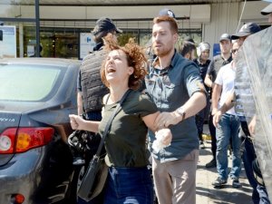 Açığa alınan öğretmenlere müdahale