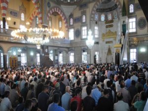 İşte il il bayram namazı saatleri