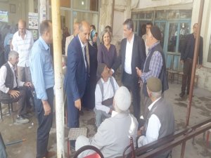 Eş Başkanlar Hani’de önce belediyeyi sonra esnafı ziyaret etti