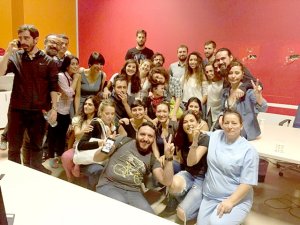 4 TV’ye mühür, İMC’ye canlı yayında baskın