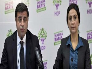 Demirtaş, tutuklanma talebiyle mahkemeye sevk edildi.