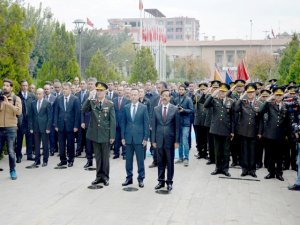 Atatürk, Doğu ve Güneydoğu’da saygıyla anıldı