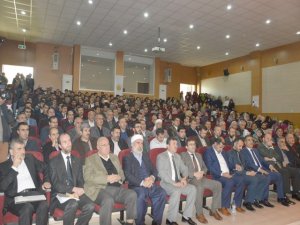 DÜ’de oryantalizm konulu konferans verildi