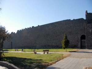Diyarbakır Surları, Çin Seddi'ni geride bıraktı