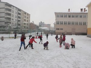Bölgede kar etkisini gösterdi