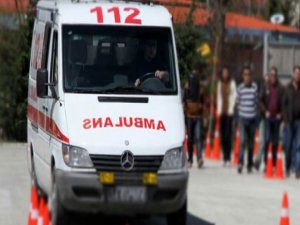 Silvan'da bulduğu cisim elinde patlayan çocuk yaralandı