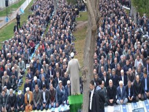 Eski müftüye ‘sivil Cuma’ davası