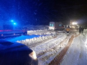 Büyükşehir’in karla mücadelesi devam ediyor